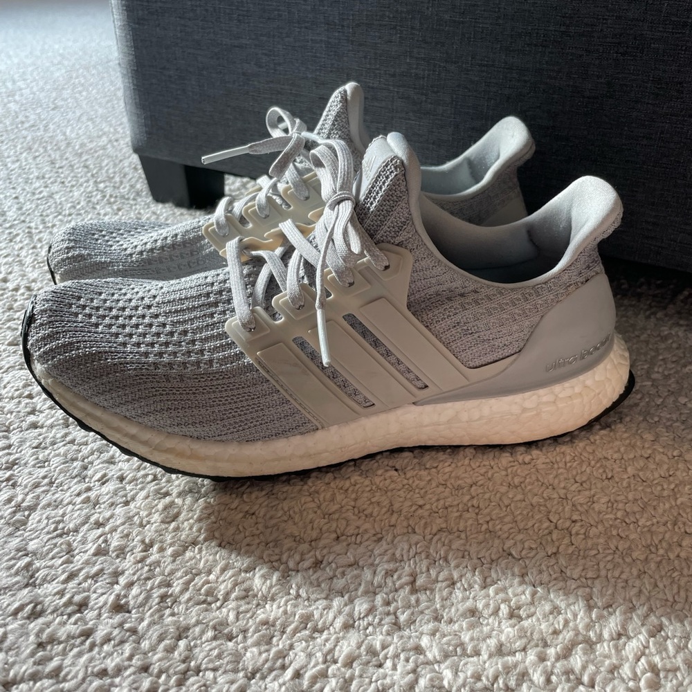 Adidas Ultraboost 4 Sz. 8 Men’s Grey